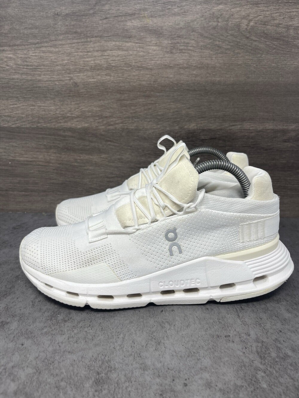 On Cloudnova Form Size 8 Womens White Ivory CloudTec Lifestyle Walking Sneakers